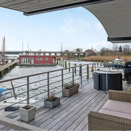 Botel Merkur