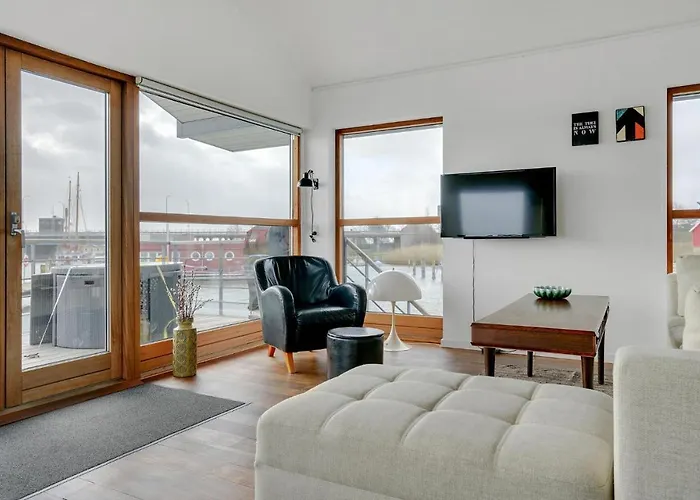 Πλωτό κατάλυμα Merkur Gråsten