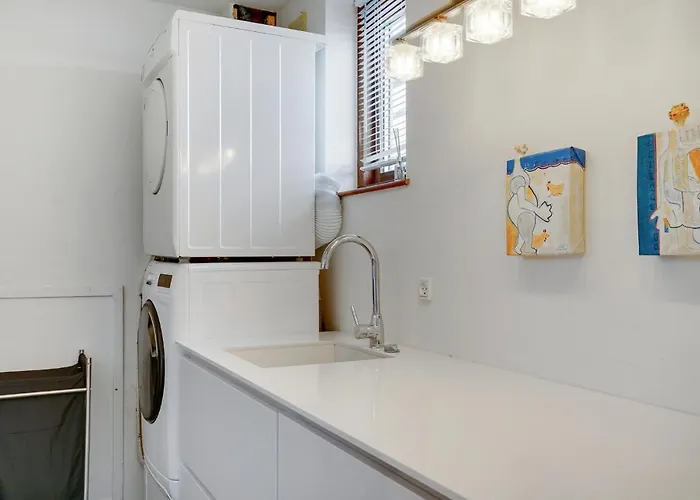 Merkur Πλωτό κατάλυμα